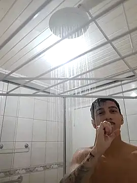 Snapshot of novdotado chatting on March 2, 11:42 pm novdotado online show from March 2, 11:42 pm