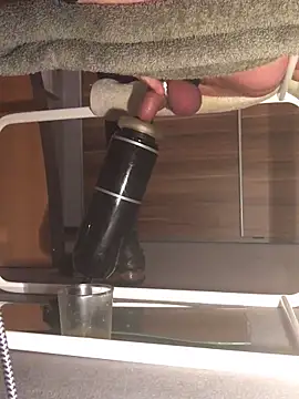 Snapshot of Inseminator69 chatting on December 14, 11:07 am Inseminator69 online show from December 14, 11:07 am