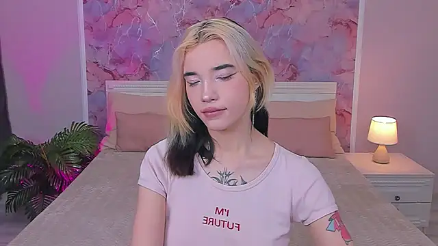 Snapshot of as1an_girlfriend chatting on January 11, 3:23 am as1an girlfriend online show from January 11, 3:23 am