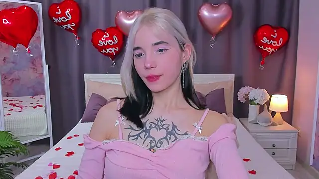 Snapshot of as1an_girlfriend chatting on February 13, 6:30 am as1an girlfriend online show from February 13, 6:30 am