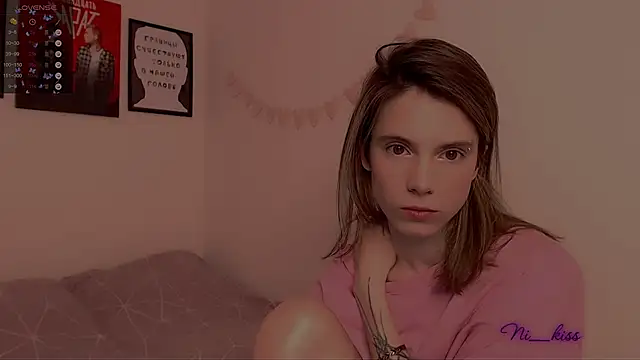 Snapshot of _ni_kiss chatting on February 22, 8:53 pm ni kiss online show from February 22, 8:53 pm