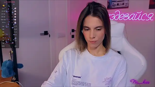 Snapshot of _ni_kiss chatting on September 18, 8:44 pm ni kiss online show from September 18, 8:44 pm