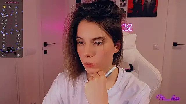 Snapshot of _ni_kiss chatting on November 23, 7:13 pm ni kiss online show from November 23, 7:13 pm