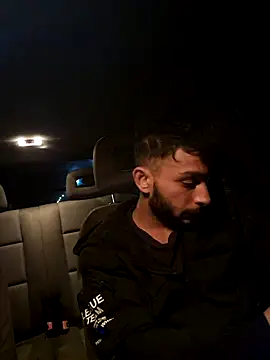 Snapshot of Iulianmarius12 chatting on February 11, 9:42 pm Iulianmarius12 online show from February 11, 9:42 pm