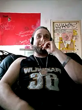 Snapshot of Ozomitro chatting on February 2, 6:37 am Ozomitro online show from February 2, 6:37 am