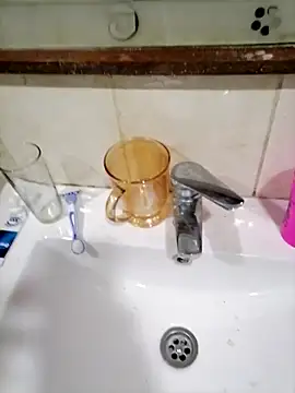 Snapshot of Lighto1 chatting on October 19, 6:25 am Lighto1 online show from October 19, 6:25 am