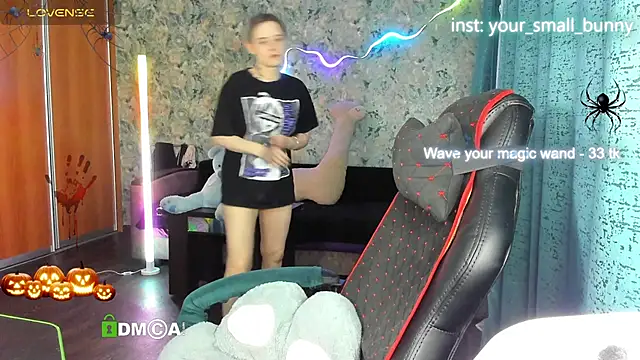 Your small bunny online show from November 2, 2:03 am