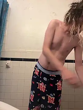 tallnerdyguy online show from May 6, 8:47 pm