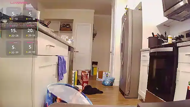 Snapshot of Strong_Bear89 chatting on September 22, 1:02 pm Strong Bear89 online show from September 22, 1:02 pm