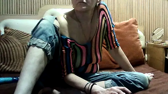 AlanaLaDream online show from February 5, 5:39 pm