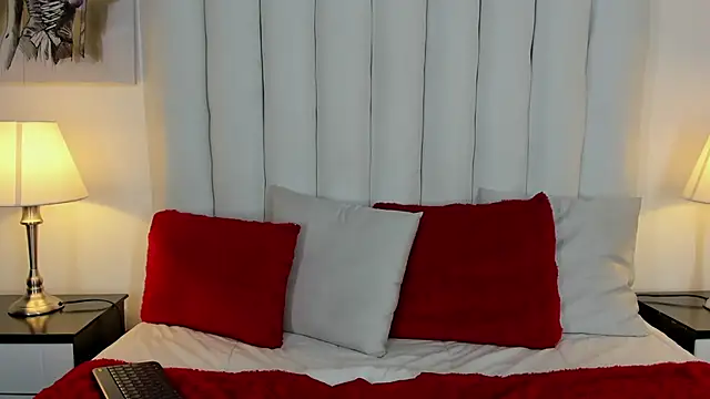 Snapshot of stephany_owens chatting on February 3, 6:39 pm stephany owens online show from February 3, 6:39 pm