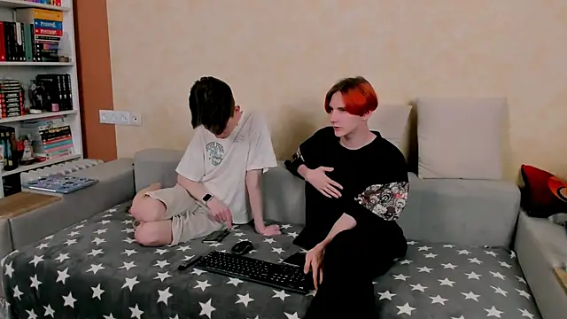 AndrewwCarter2 online show from June 19, 9:07 pm
