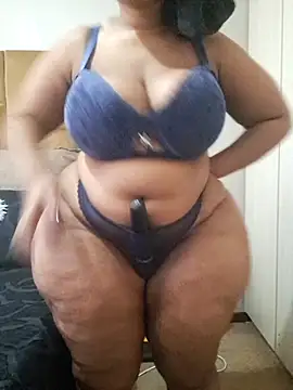 Snapshot of thicktash chatting on May 11, 2:45 pm thicktash online show from May 11, 2:45 pm