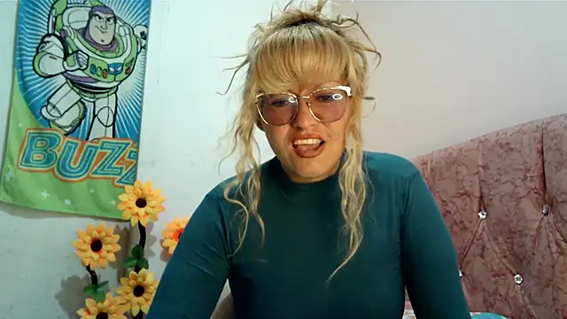 taylor198115 online show from December 25, 12:15 pm