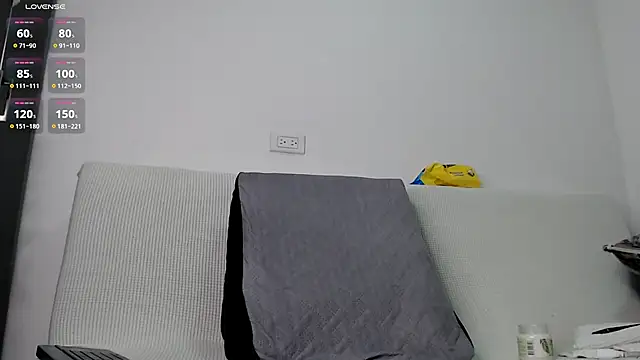 gigilovedback online show from September 23, 12:02 am