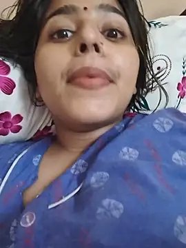 Snapshot of Sweet-Rani chatting on July 1, 4:07 pm Sweet-Rani online show from July 1, 4:07 pm