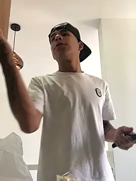 logannth online show from March 1, 4:42 pm