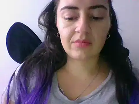  karlie kloss  online show from January 21, 8:11 pm