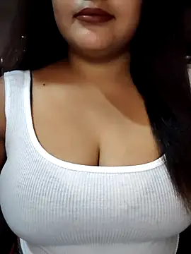 Snapshot of cutepragya2 chatting on April 23, 8:35 am cutepragya2 online show from April 23, 8:35 am
