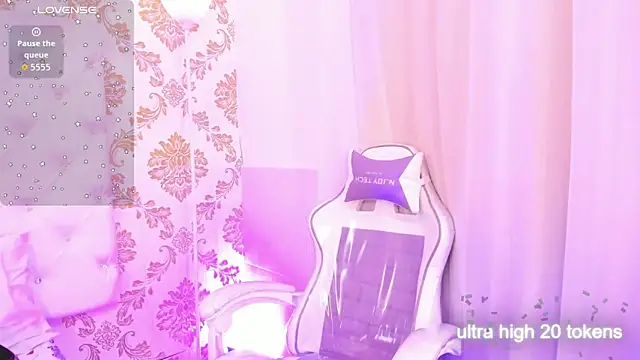 emaa lambert online show from February 25, 11:53 am