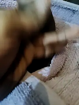 Snapshot of jonypl chatting on March 12, 6:29 am jonypl online show from March 12, 6:29 am