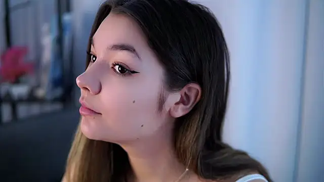 VeronaAppleberry online show from April 15, 3:13 am