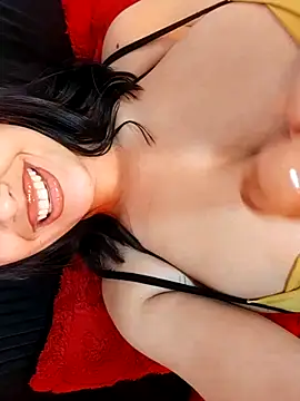 Snapshot of Nafas135 chatting on February 17, 2:04 pm Nafas135 online show from February 17, 2:04 pm