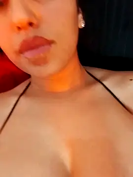 Snapshot of Nafas135 chatting on February 20, 10:26 pm Nafas135 online show from February 20, 10:26 pm