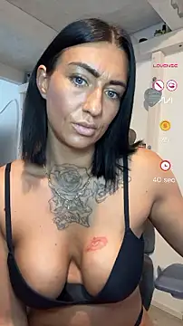 IntiMia online show from February 25, 8:35 am