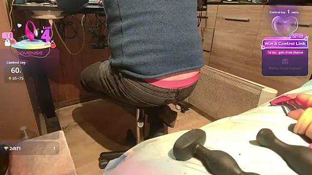 misteryman1956 online show from April 5, 6:32 am