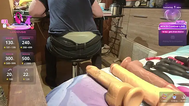 misteryman1956 online show from May 5, 5:59 am