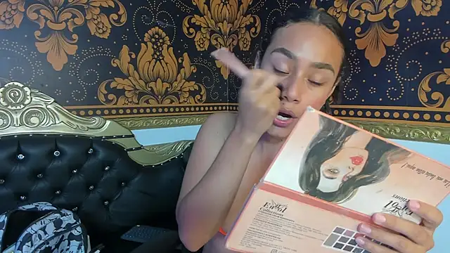 Snapshot of sheyla_sweet18 chatting on February 10, 11:45 pm sheyla sweet18 online show from February 10, 11:45 pm