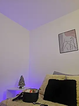 Snapshot of VictoriaEvaans_ chatting on December 5, 10:12 pm VictoriaEvaans online show from December 5, 10:12 pm