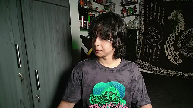 Snapshot of kairozz chatting on July 13, 10:12 pm kairozz online show from July 13, 10:12 pm