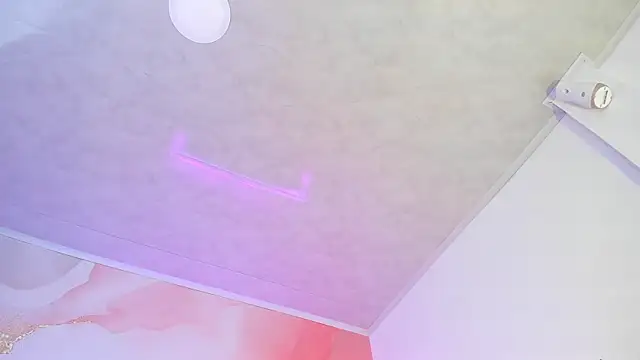 Snapshot of Bella__sweet chatting on December 21, 6:55 pm Bella sweet online show from December 21, 6:55 pm