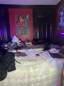 Snapshot of Luluof chatting on February 17, 8:19 am Luluof online show from February 17, 8:19 am