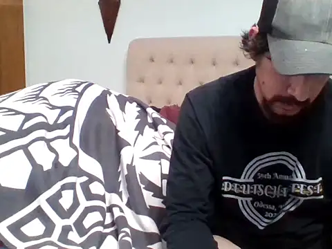 Snapshot of Curved4Pleasure chatting on March 4, 9:51 am Curved4Pleasure online show from March 4, 9:51 am