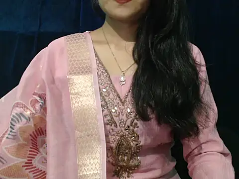 Snapshot of Yashi chatting on June 13, 6:17 pm Yashi online show from June 13, 6:17 pm