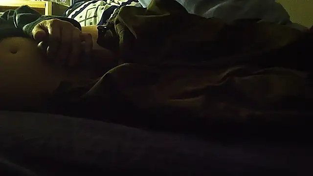 qoooqing67 online show from December 13, 9:30 pm