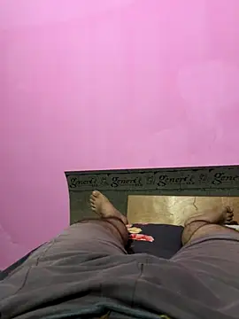 Snapshot of Your_daddy_544 chatting on September 13, 4:12 am Your daddy 544 online show from September 13, 4:12 am