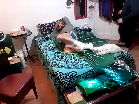 Snapshot of lextalon chatting on December 2, 1:47 am lextalon online show from December 2, 1:47 am