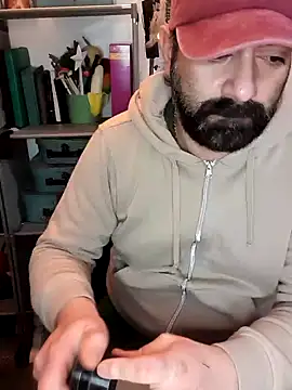 Snapshot of lextalon chatting on December 13, 5:10 pm lextalon online show from December 13, 5:10 pm