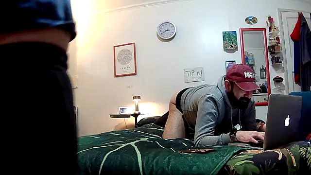 Snapshot of lextalon chatting on February 1, 3:41 am lextalon online show from February 1, 3:41 am