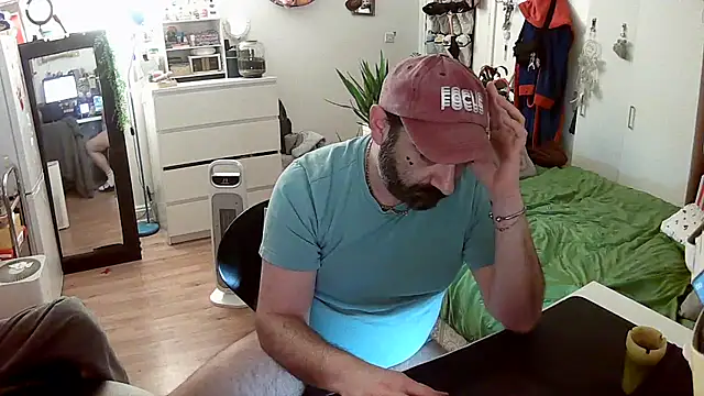 Snapshot of lextalon chatting on October 27, 3:10 am lextalon online show from October 27, 3:10 am