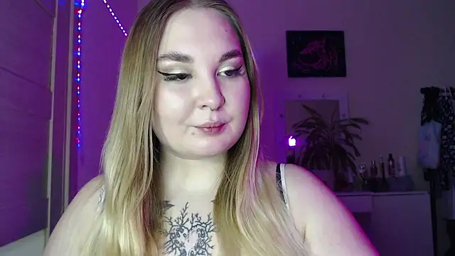 Greeenfriends6969 online show from February 8, 9:15 pm