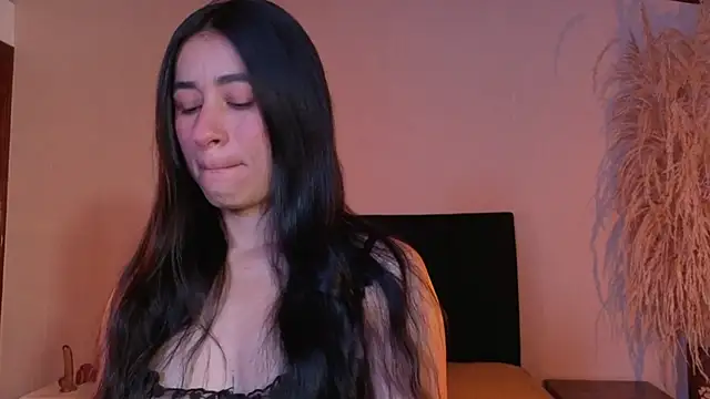 ChloeTurner  online show from March 1, 10:50 am