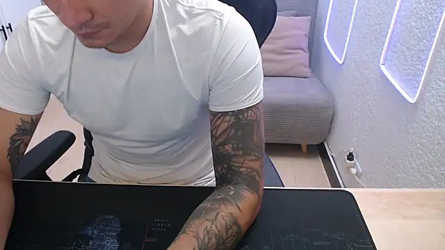 team dinamite69 online show from February 12, 12:33 pm