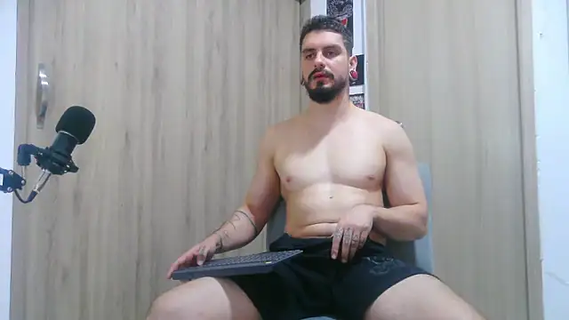 Aaron kwok28 online show from November 12, 3:40 am