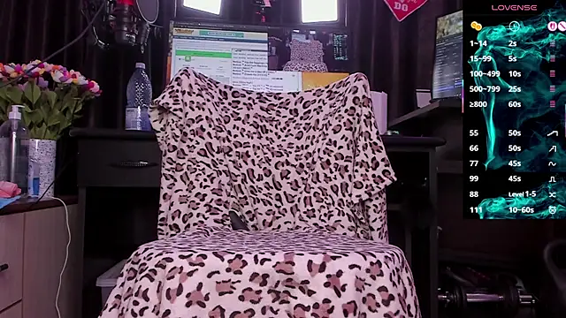 Raissa sky26 online show from October 31, 3:51 am