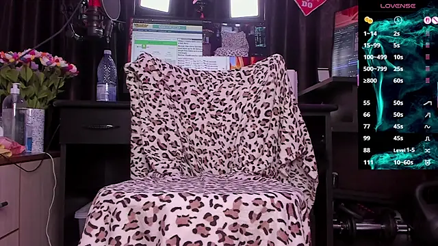 Raissa sky26 online show from November 1, 3:41 am